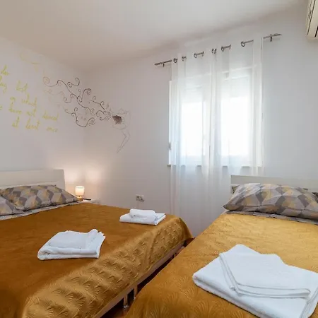 Apartment Apartman Andela Trogir